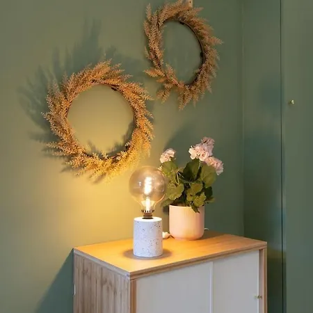 Le Nid - Center - פונטנבלו